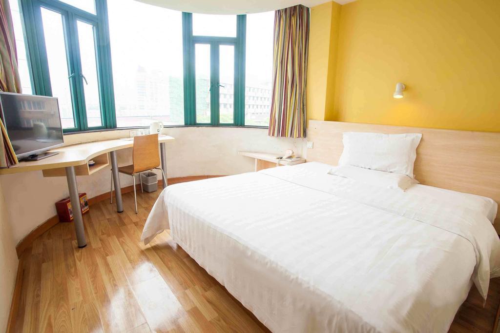 7Days Inn Huaihua West Bus Terminal Номер фото