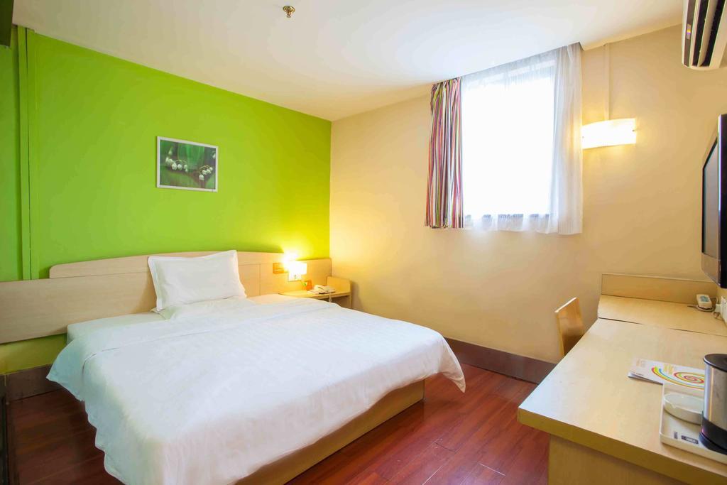 7Days Inn Huaihua West Bus Terminal Екстер'єр фото